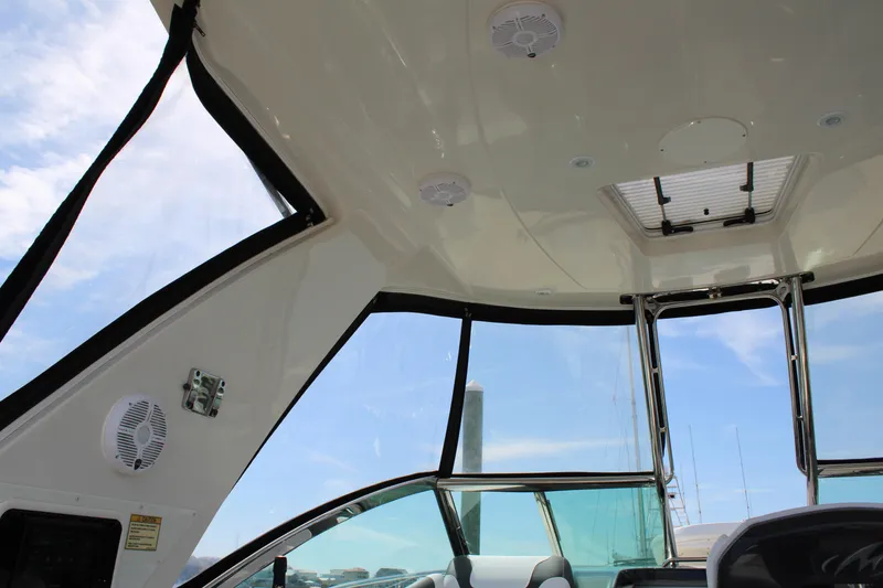 Slide: The Image of Monterey 340 Sport Yacht 2013 - 68