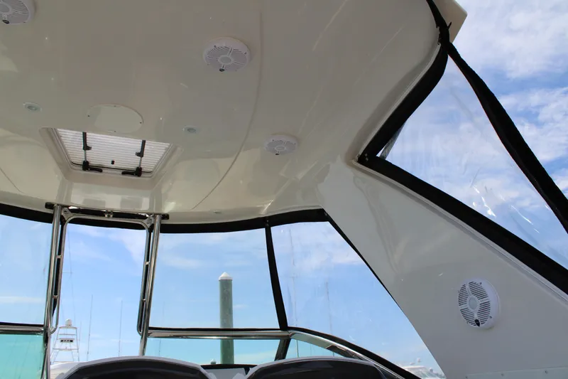 Slide: The Image of Monterey 340 Sport Yacht 2013 - 69