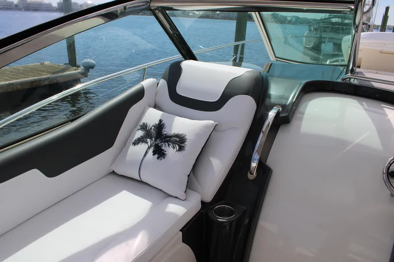 Slide: The Image of Monterey 340 Sport Yacht 2013 - 75