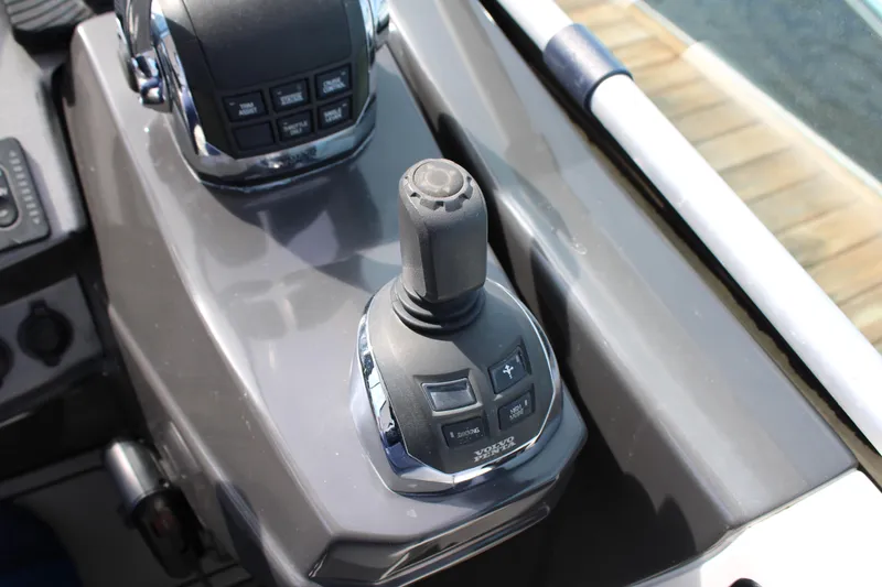 Slide: The Image of Monterey 340 Sport Yacht 2013 - 82