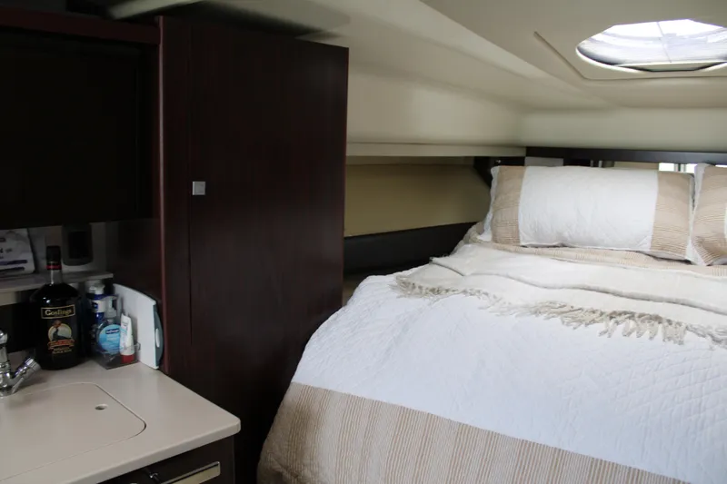 Slide: The Image of Monterey 340 Sport Yacht 2013 - 93