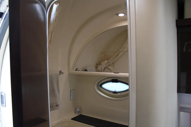 Slide: The Image of Monterey 340 Sport Yacht 2013 - 98