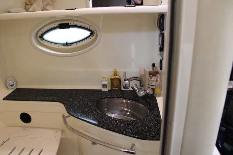 Slide: The Image of Monterey 340 Sport Yacht 2013 - 99