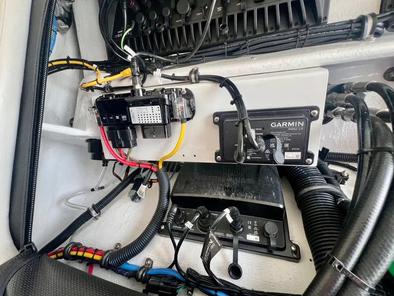 Slide: The Image of Nor-Tech 390 Sport Center Console 2025 - 59