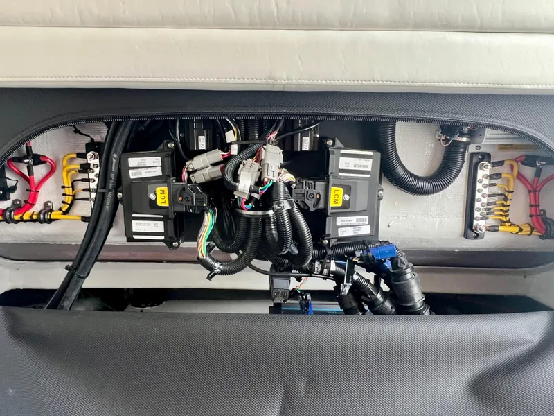 Slide: The Image of Nor-Tech 390 Sport Center Console 2025 - 61