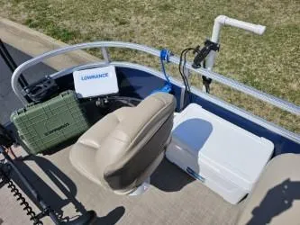 Slide: The Image of 2023 Sun Tracker Bass Buggy 16 XL Select with fishing gear and seating. - 13