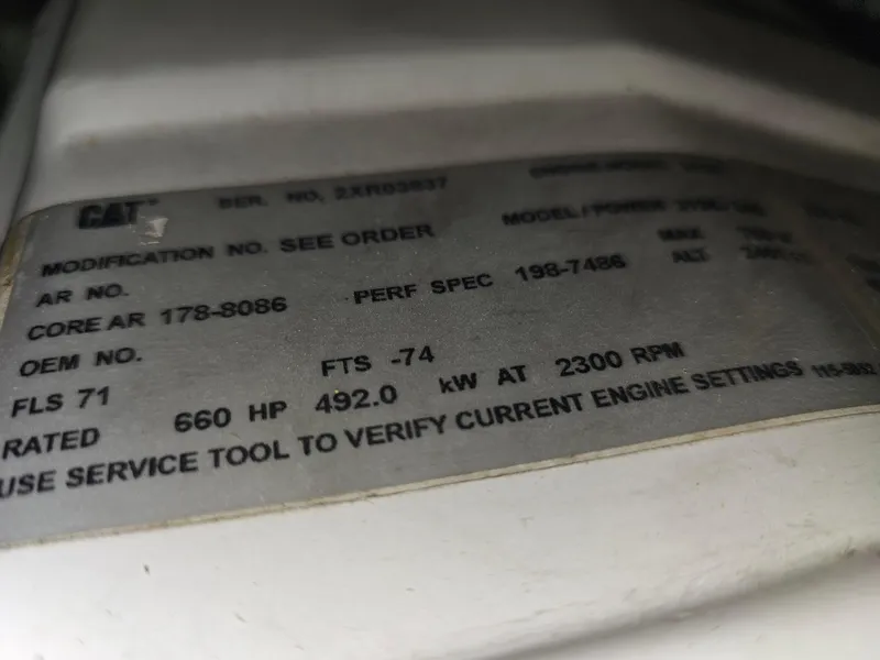 Slide: The Image of Label on engine with specifications, including 660 HP and 2300 RPM, for 2001 Cruisers 5000 Sedan. - 41
