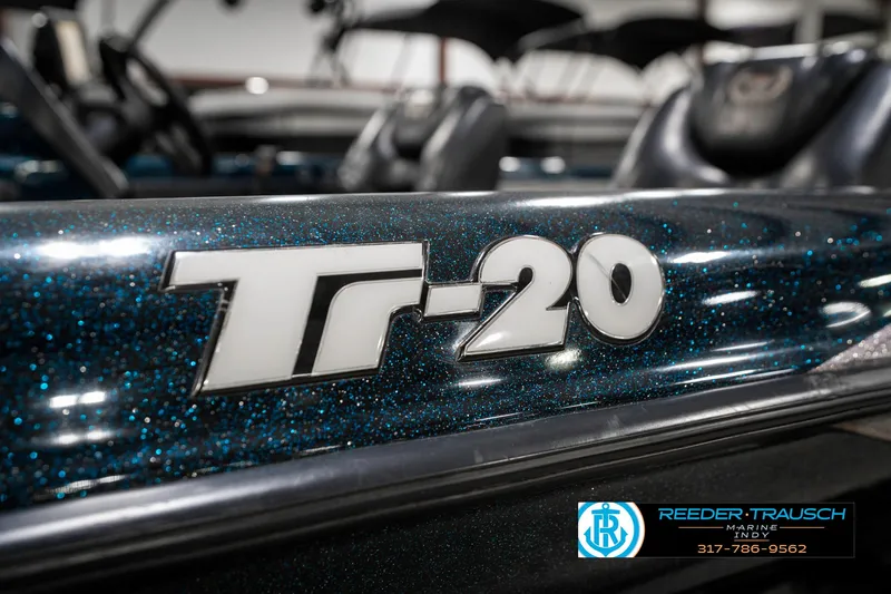 Slide: The Image of Triton Tr 20 1999 - 50