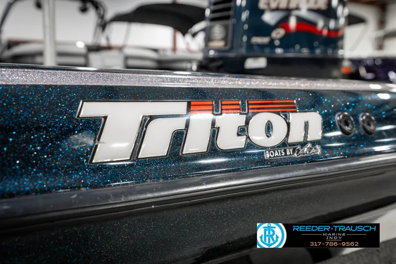 Slide: The Image of Triton Tr 20 1999 - 51