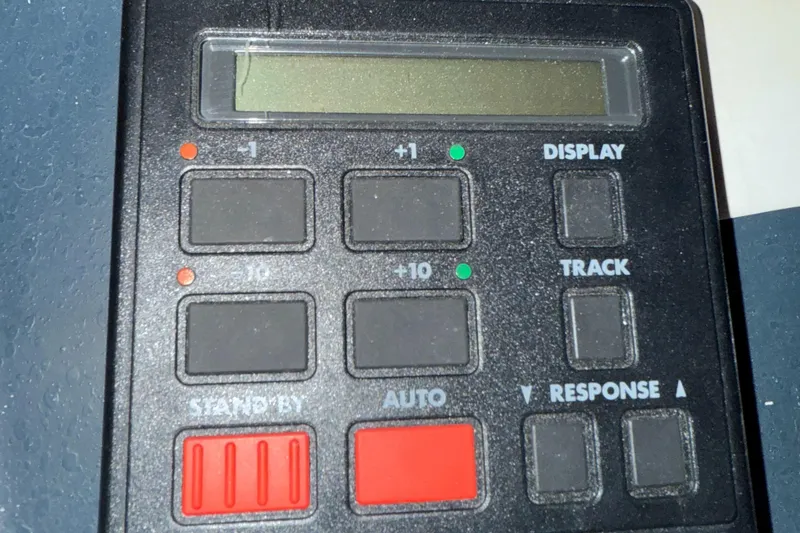 Slide: The Image of Sea Ray 340 Express Cruiser 1986 - 13