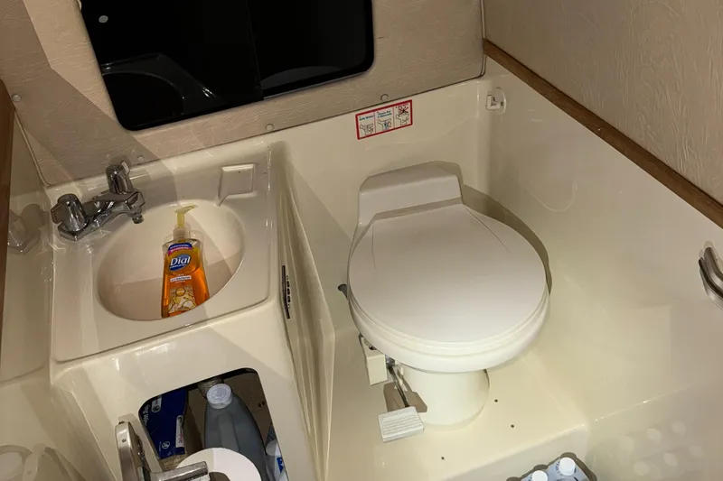 Slide: The Image of Sea Ray 340 Express Cruiser 1986 - 15