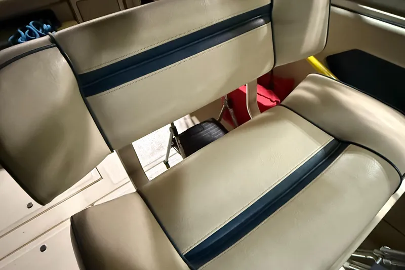 Slide: The Image of Sea Ray 340 Express Cruiser 1986 - 2