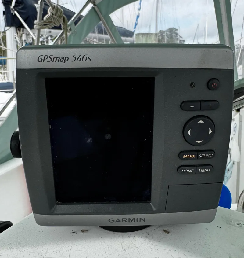 Slide: The Image of 1994 Beneteau Moorings 40.5 - 41