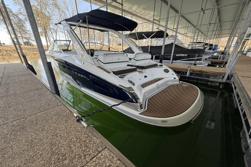 Slide: The Image of Regal 2800 2016 - 1