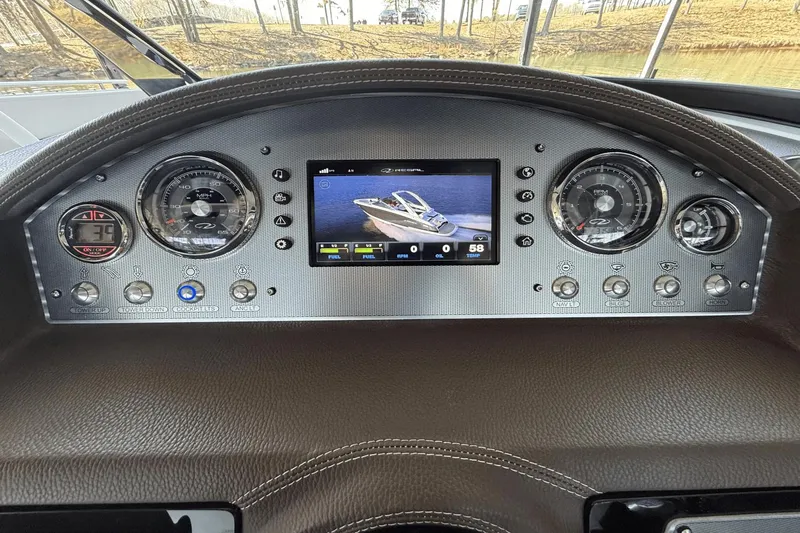 Slide: The Image of Regal 2800 2016 - 24