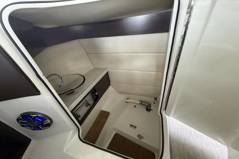 Slide: The Image of Regal 2800 2016 - 27