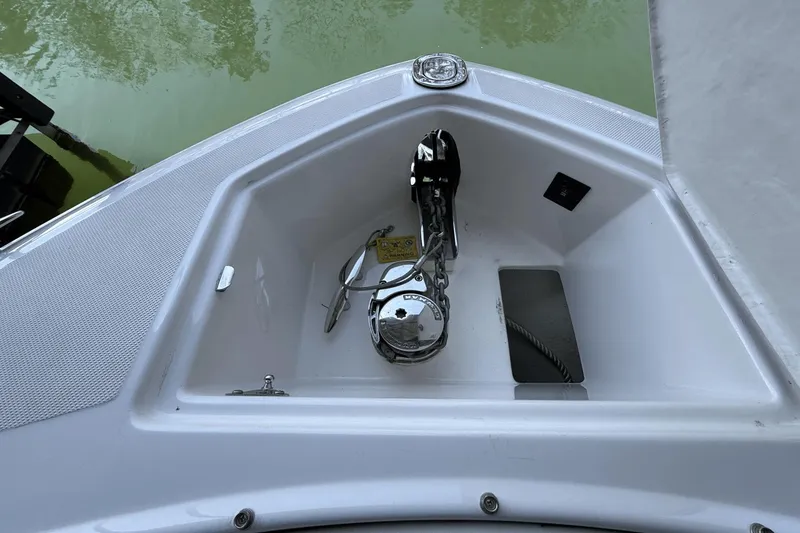 Slide: The Image of Regal 2800 2016 - 31