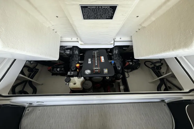 Slide: The Image of Regal 2800 2016 - 33