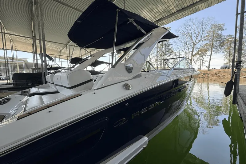 Slide: The Image of Regal 2800 2016 - 6