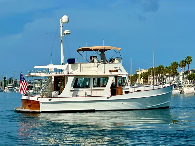 Slide: The Image of Grand Banks 42 Europa 2005 - 3