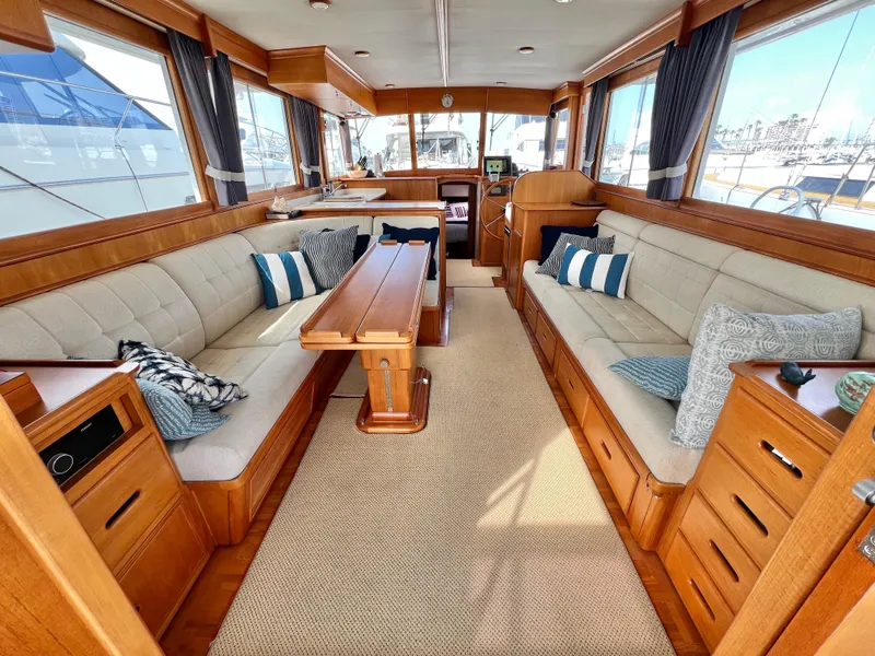 Slide: The Image of Salon - 9