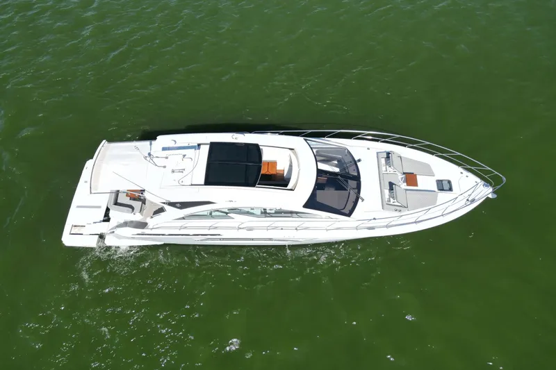 Slide: The Image of Cruisers Yachts 54 Cantius 2022 - 17