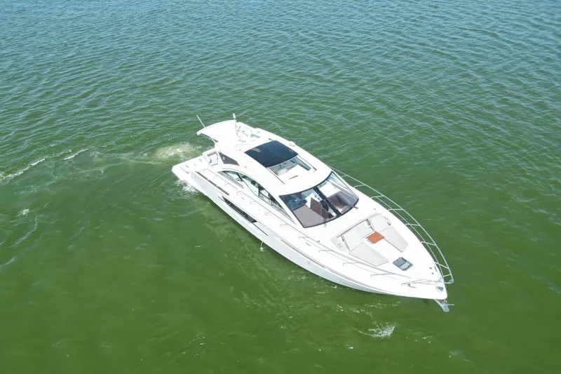 Slide: The Image of Cruisers Yachts 54 Cantius 2022 - 19