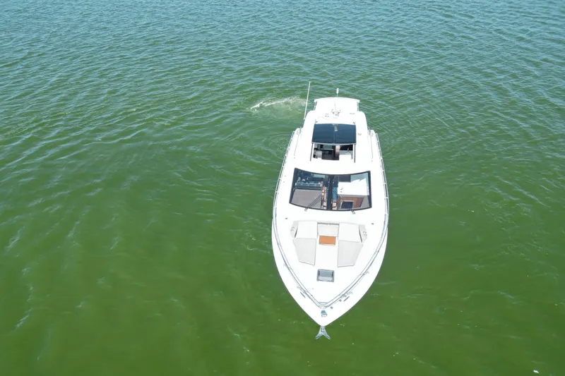 Slide: The Image of Cruisers Yachts 54 Cantius 2022 - 20