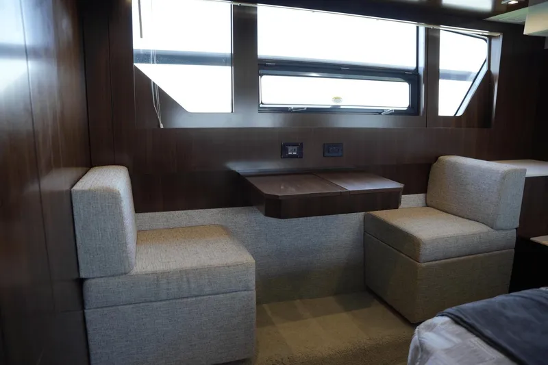 Slide: The Image of Cruisers Yachts 54 Cantius 2022 - 83