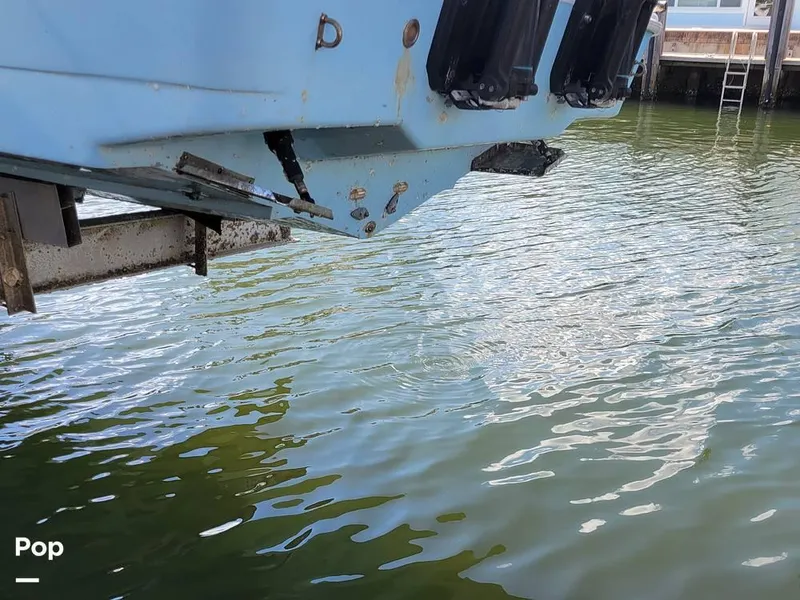 Slide: The Image of 2000 Pro-Line 30 Walkaround for sale in Hypoluxo, FL - 13