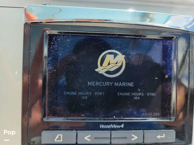 Slide: The Image of 2000 Pro-Line 30 Walkaround for sale in Hypoluxo, FL - 14