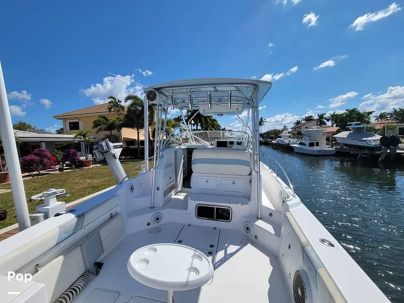 Slide: The Image of 2000 Pro-Line 30 Walkaround for sale in Hypoluxo, FL - 16