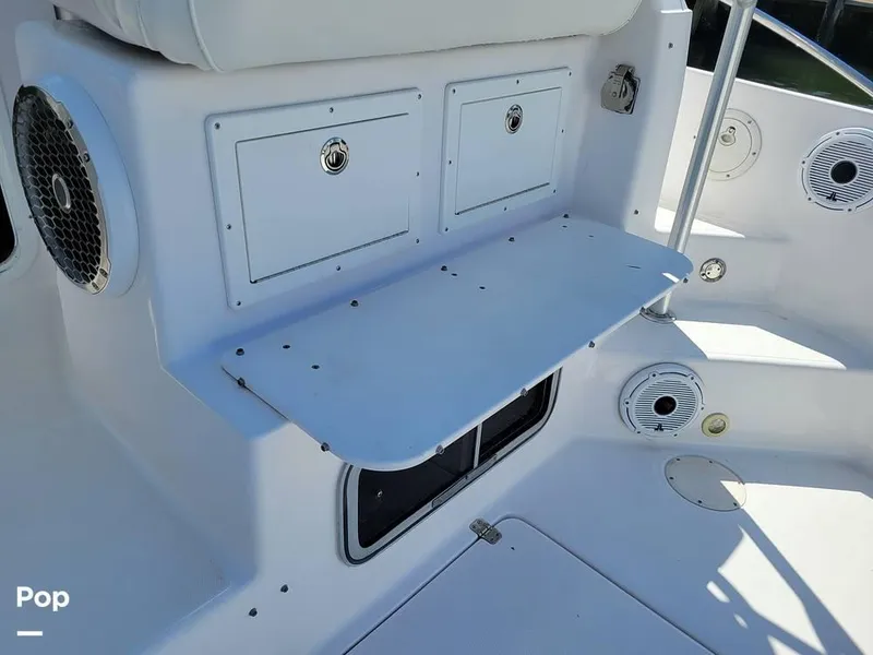 Slide: The Image of 2000 Pro-Line 30 Walkaround for sale in Hypoluxo, FL - 21