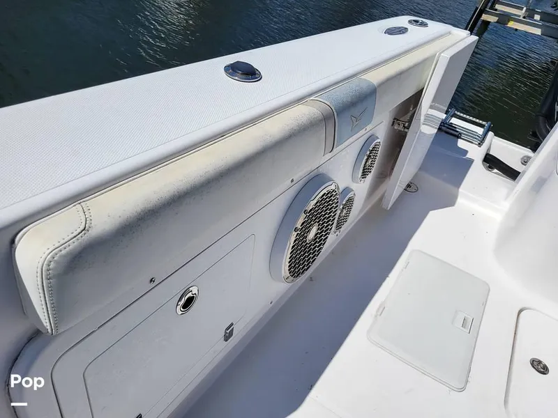 Slide: The Image of 2000 Pro-Line 30 Walkaround for sale in Hypoluxo, FL - 37