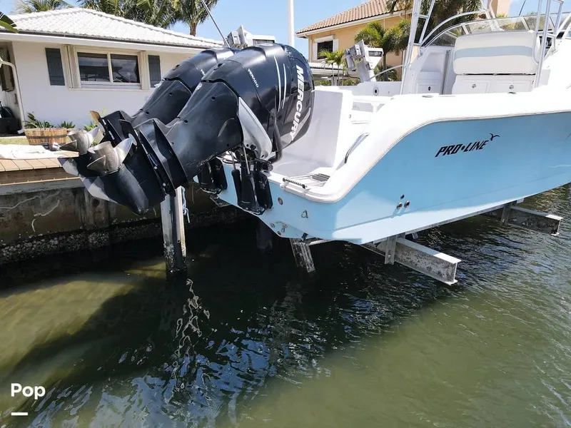 Slide: The Image of 2000 Pro-Line 30 Walkaround for sale in Hypoluxo, FL - 5