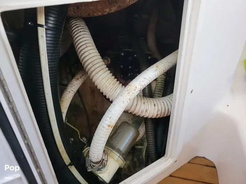 Slide: The Image of 2000 Pro-Line 30 Walkaround for sale in Hypoluxo, FL - 58