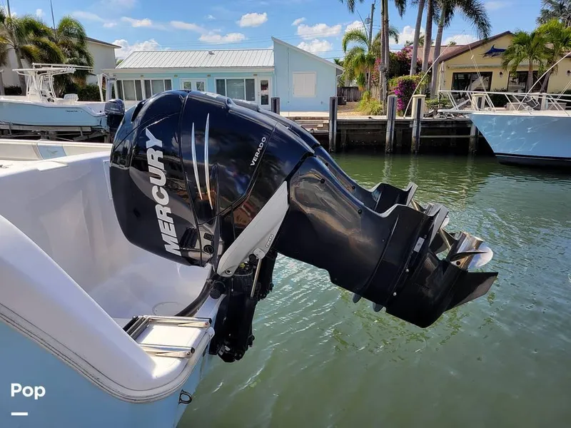 Slide: The Image of 2000 Pro-Line 30 Walkaround for sale in Hypoluxo, FL - 7