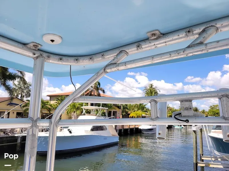 Slide: The Image of 2000 Pro-Line 30 Walkaround for sale in Hypoluxo, FL - 77