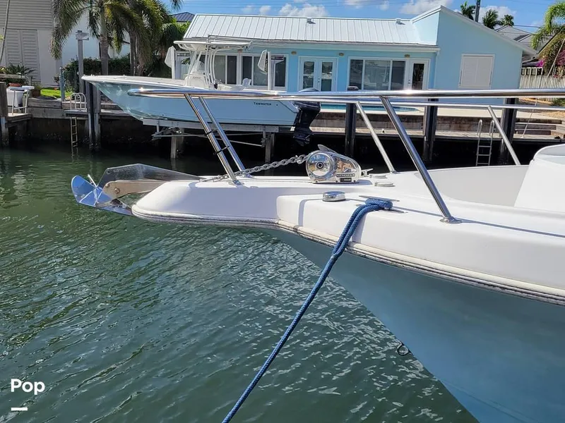 Slide: The Image of 2000 Pro-Line 30 Walkaround for sale in Hypoluxo, FL - 9