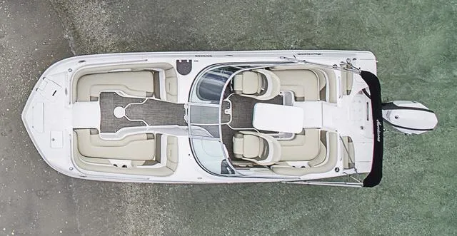 Slide: The Image of Hurricane SunDeck 2486 OB 2025 - 15