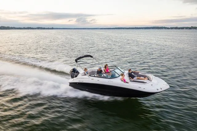 Slide: The Image of Hurricane SunDeck 2400 OB 2025 - 19