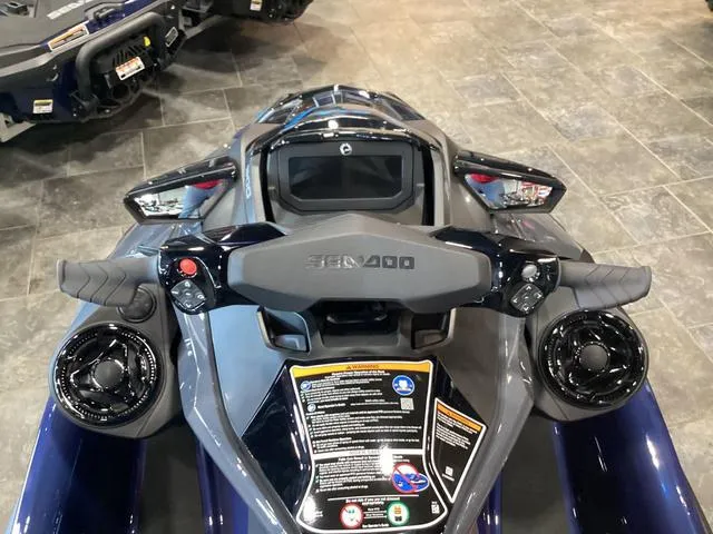 Slide: The Image of Sea-Doo GTX 300 2024 - 5