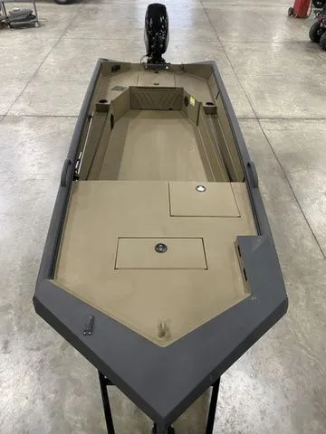 Slide: The Image of Excel Eclipse 17' 2025 - 16