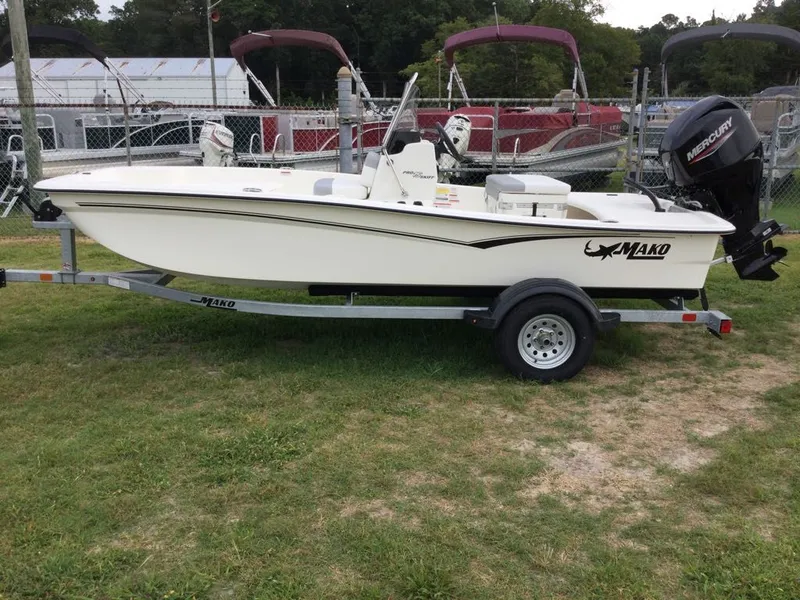 Slide: The Image of Mako PRO SKF 15CC WHT/WHT 60M 2025 - 4