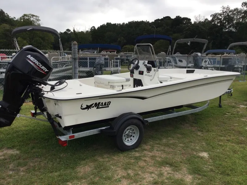 Slide: The Image of Mako PRO SKF 17CC WHT/WHT 75M 2025 - 3