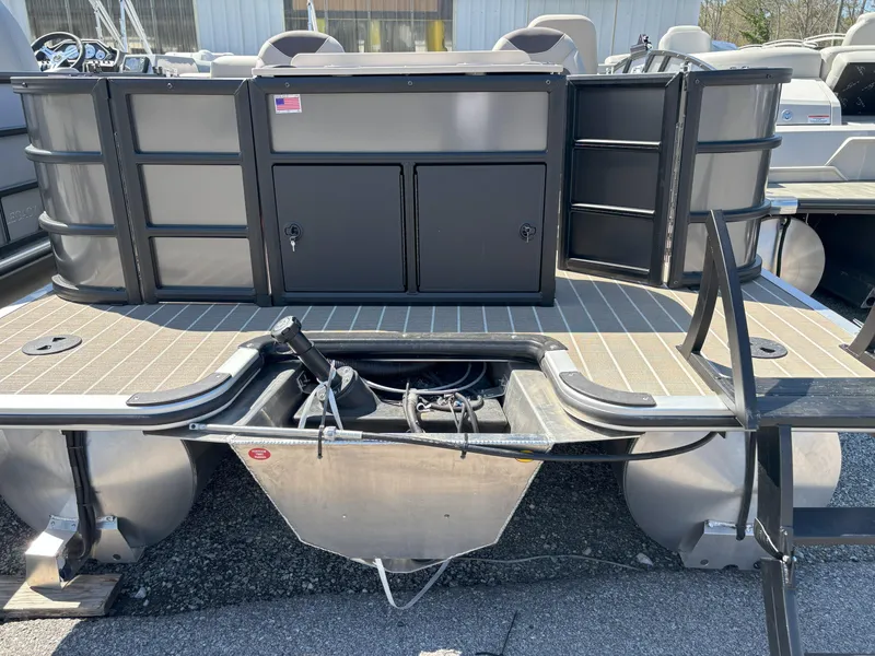 Slide: The Image of Bentley Pontoons 200FNC 2025 - 26