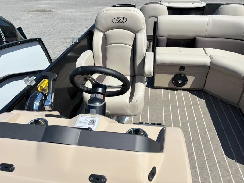 Slide: The Image of Bentley Pontoons 200FNC 2025 - 7