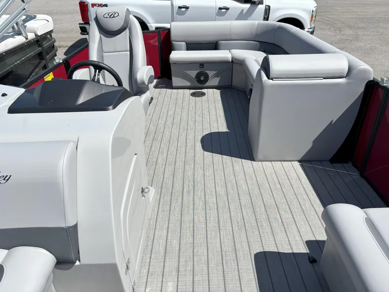 Slide: The Image of Bentley Pontoons Legacy 203XL 2025 - 7
