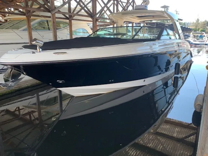 The Image of Sea Ray SLX 400 2022 - 1