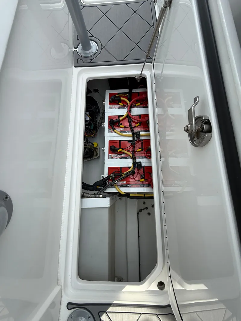 Slide: The Image of Nor-Tech 392 Super Fish 2016 - 61